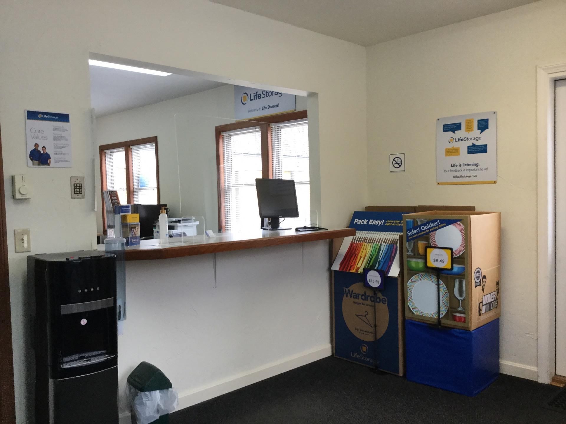 10×5 Self Storage Unit in Sandwich, MA 6 Washington Cir Sandwich, Massachusetts 3