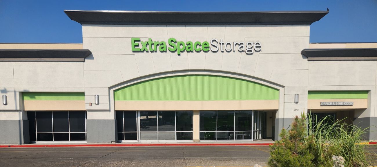 Extra Space Storage in Salt Lake City, UT  5572 Van Winkle
