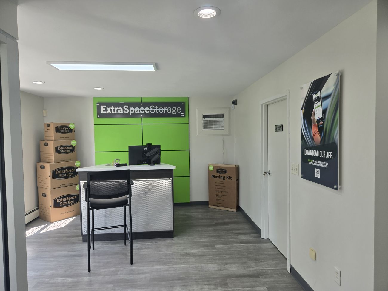 10×20 Garage in Manchester, NH 1902 Wellington Rd Manchester, New Hampshire 2