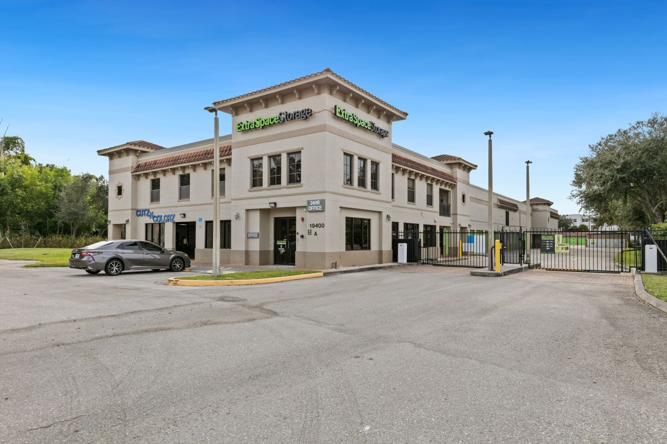 Extra Space Storage in Fort Myers, FL  19400 S Tamiami Trl