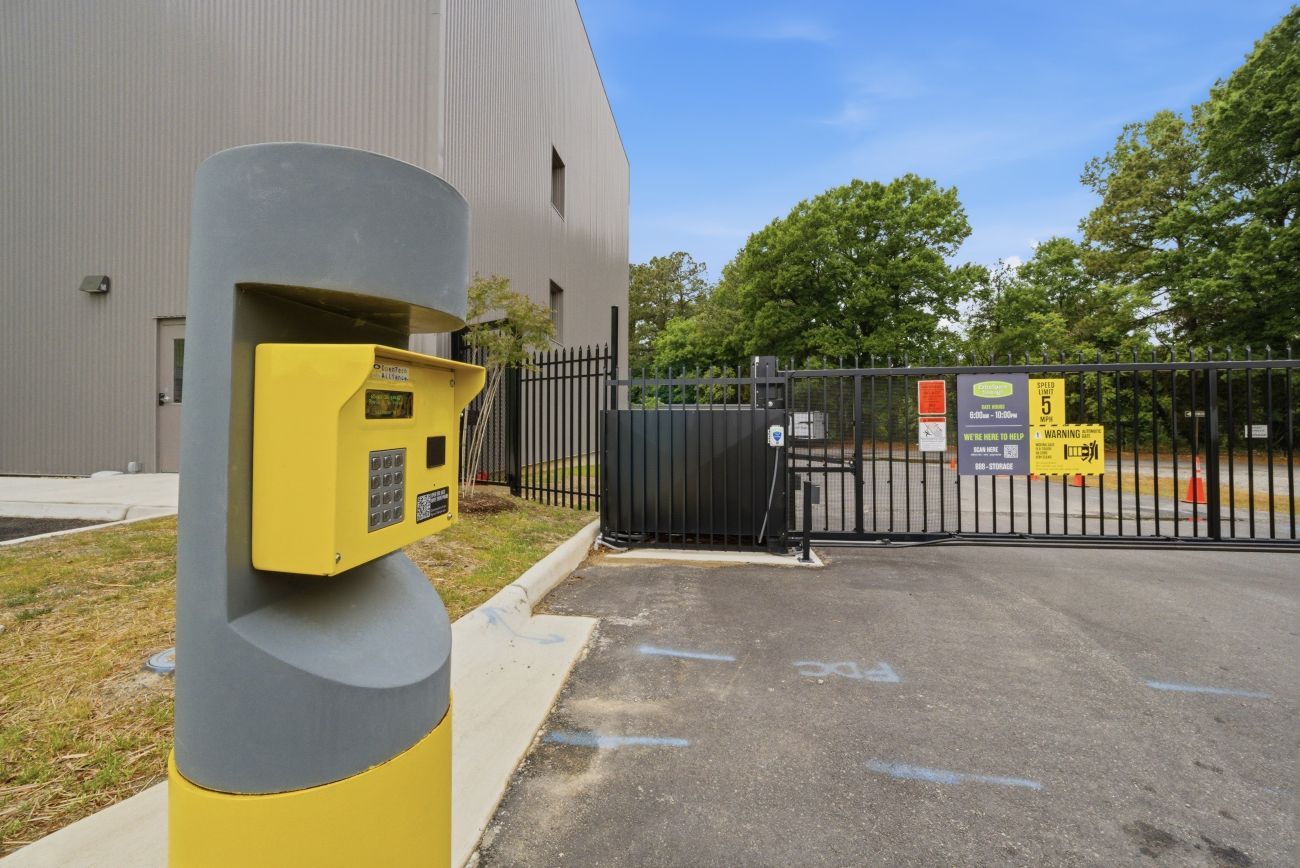 Extra Space Storage in Richmond, VA 1741 Ladd St 2