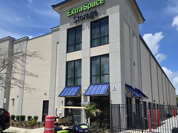 Extra Space Storage facility at 5246 Lena Rd - Bradenton, FL