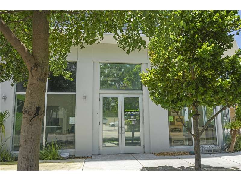 Extra Space Storage  3095 SW 39th Ave in Coral Gables, FL