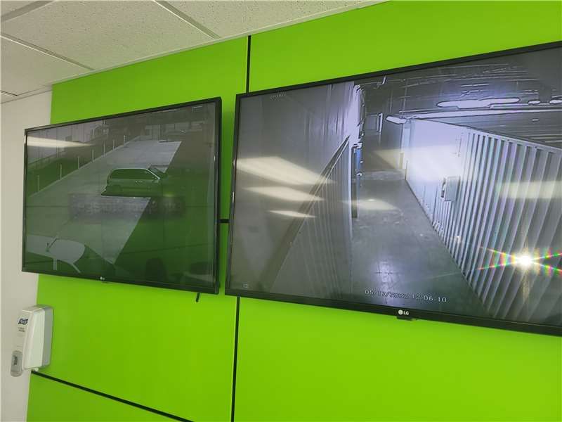 Extra Space Storage  6401 San Leandro St in Oakland, CA