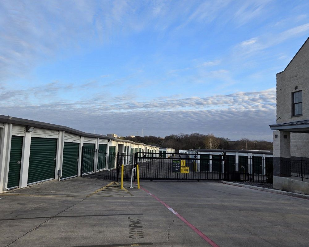 20×10 Self Storage Unit in San Antonio, TX 8762 Huebner Rd San Antonio, Texas 2