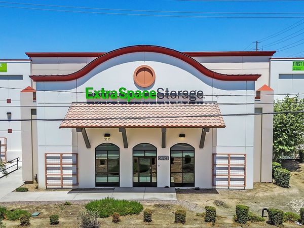 Extra Space Storage facility at 3111 3rd St - Riverside, CA