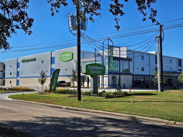 Extra Space Storage facility at 16240 West Rd - Houston, TX