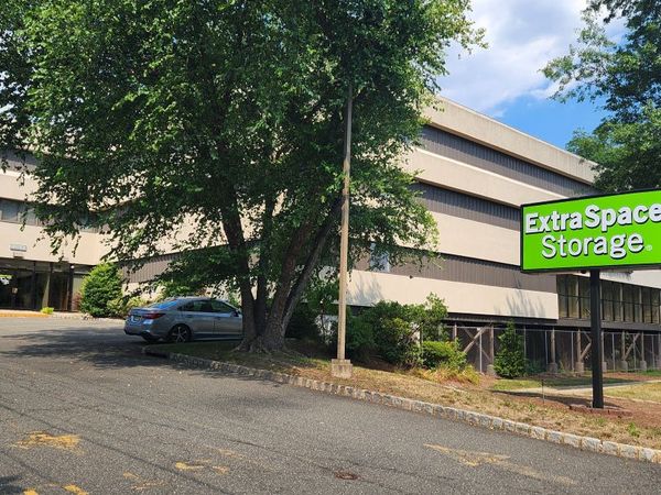 Extra Space Storage facility at 445 Wagaraw Rd - Fair Lawn, NJ