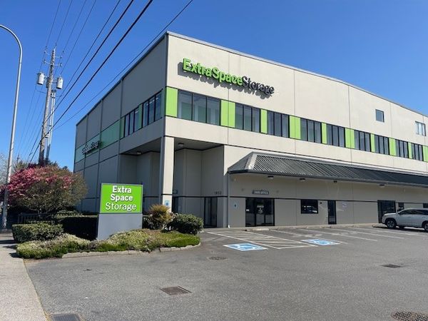 Extra Space Storage facility at 1802 A St SE - Auburn, WA