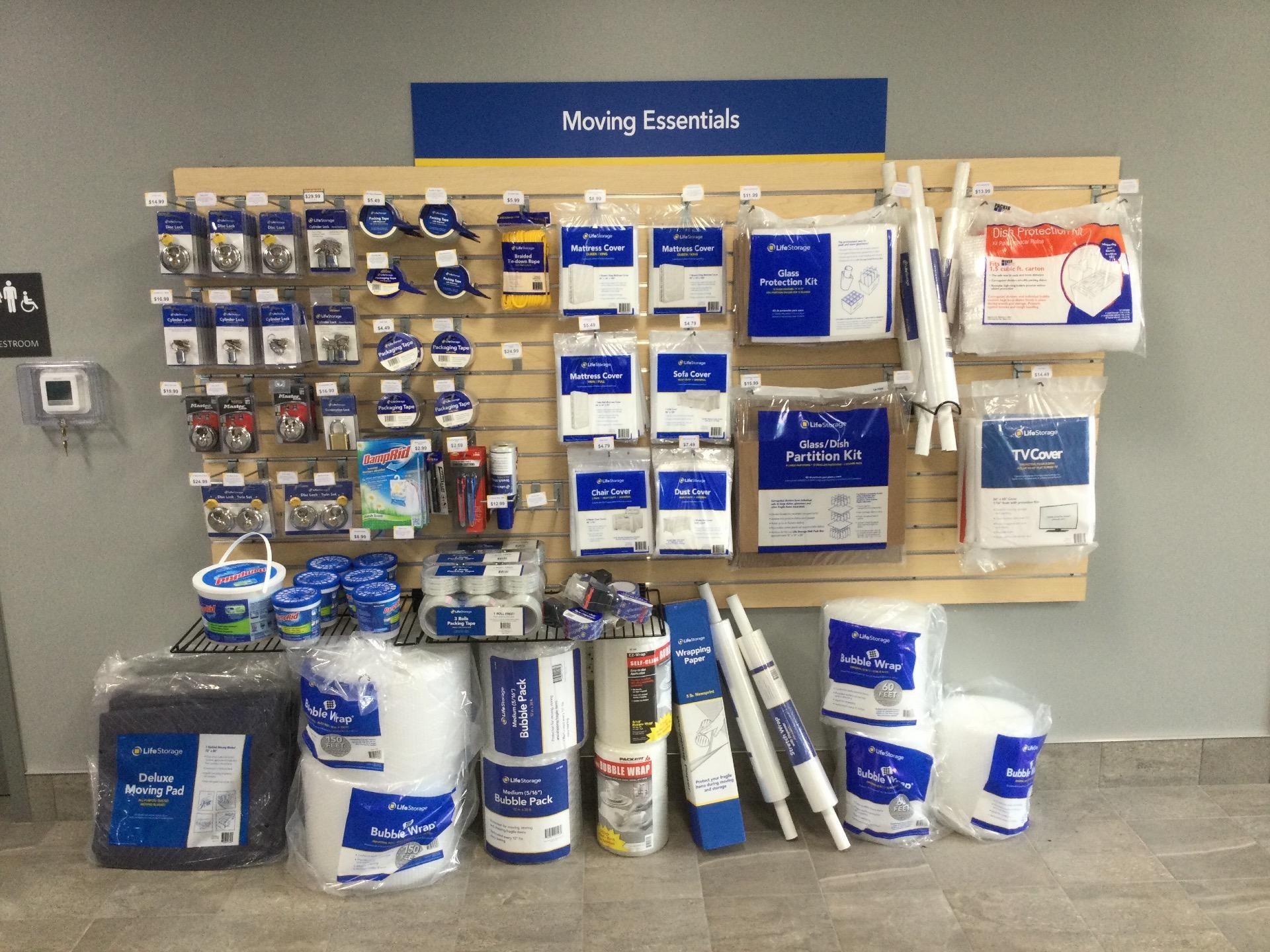 Extra Space Storage  73 Pleasant St in Dracut, MA