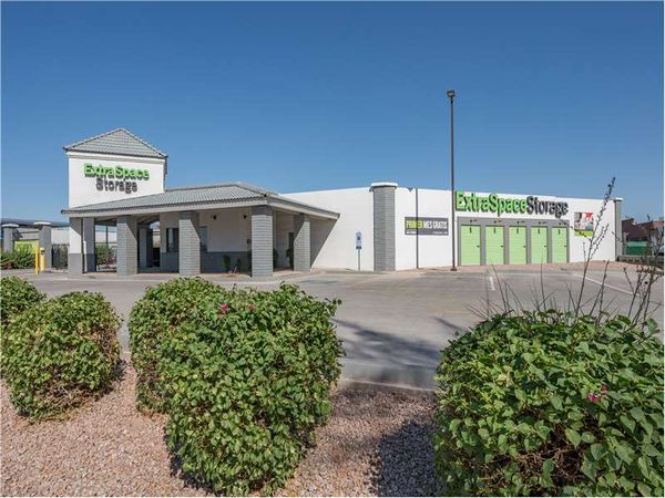 Extra Space Storage facility at 5115 N 59th Ave - Glendale, AZ