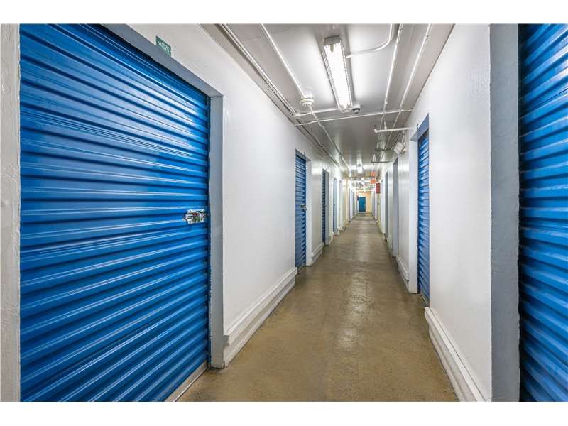 Extra Space Storage  1400 Folsom St in San Francisco, CA