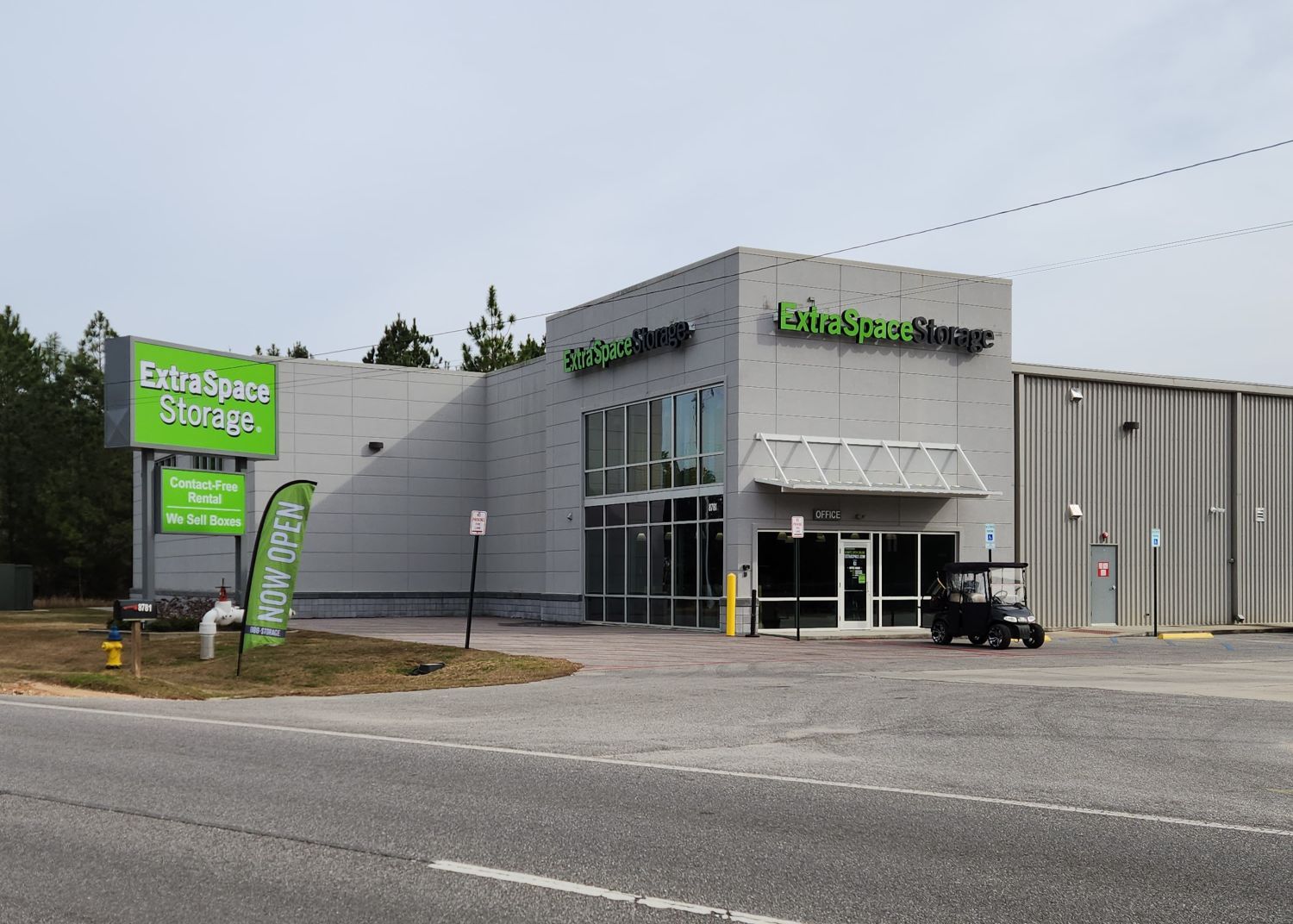 Extra Space Storage  8781 Airport Blvd in Mobile, AL