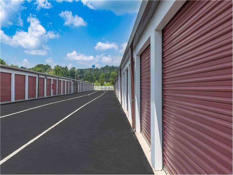 Extra Space Storage  1775 Eden Park Dr in Hamilton, OH