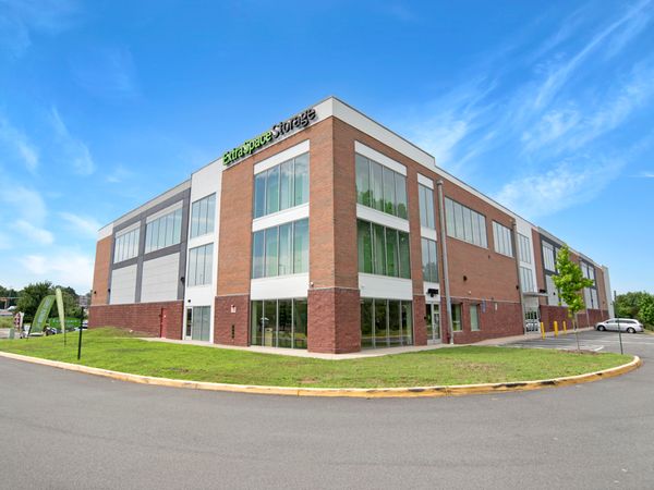 Extra Space Storage facility at 5890 Fort Dr - Centreville, VA