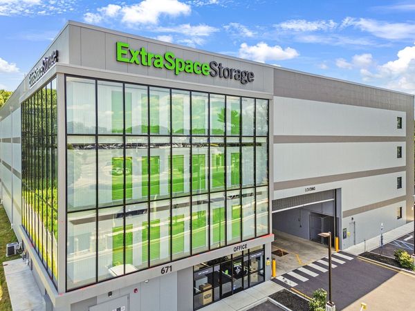 Extra Space Storage facility at 671 Batchelor St - Toms River, NJ