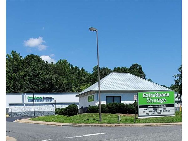 Extra Space Storage facility at 10 Susa Dr - Stafford, VA