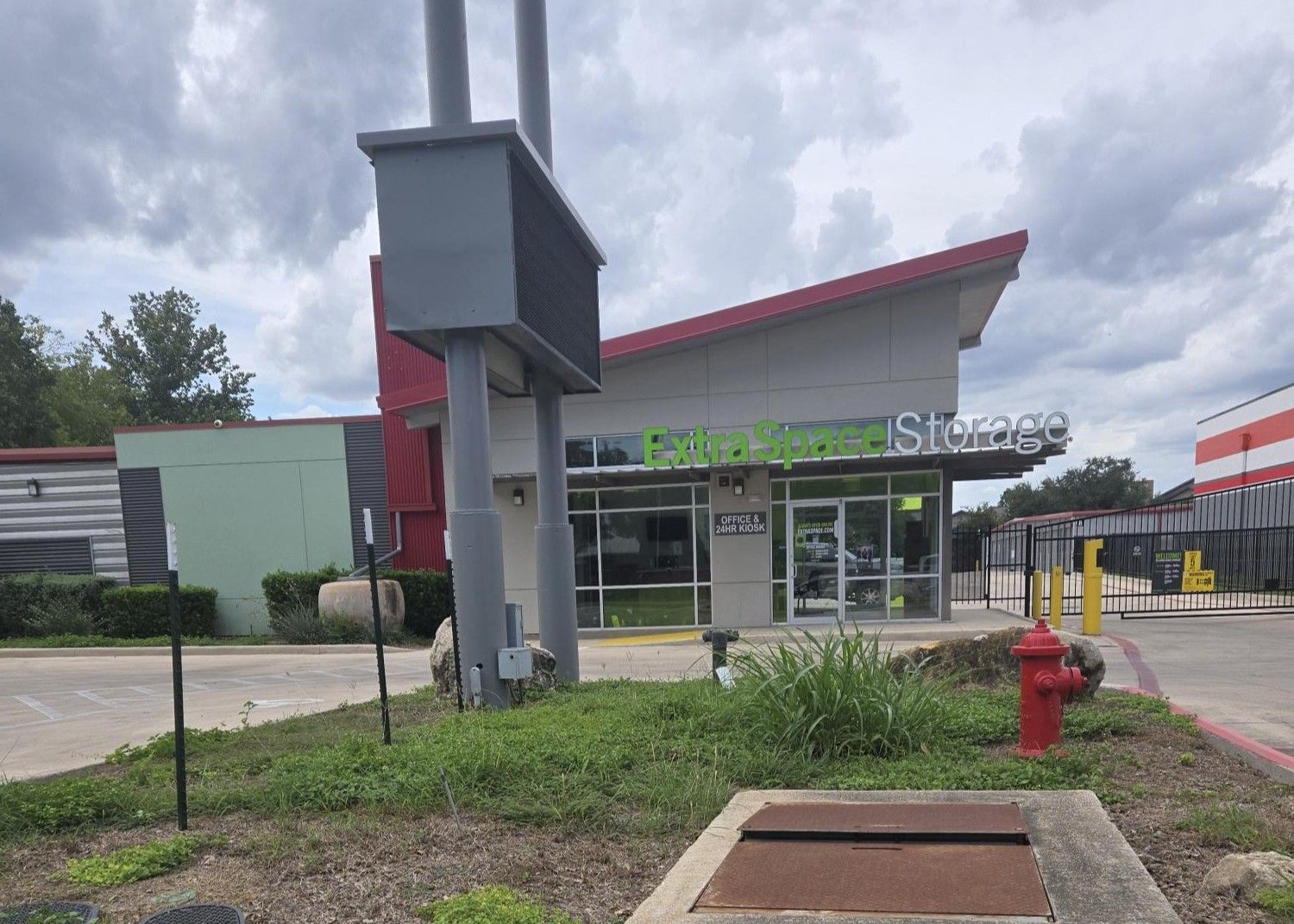 5×5 Self Storage Unit in San Antonio, TX 6075 De Zavala Rd San Antonio, Texas