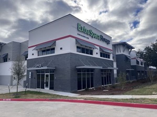 Extra Space Storage facility at 2308 Marsh Ln - Carrollton, TX