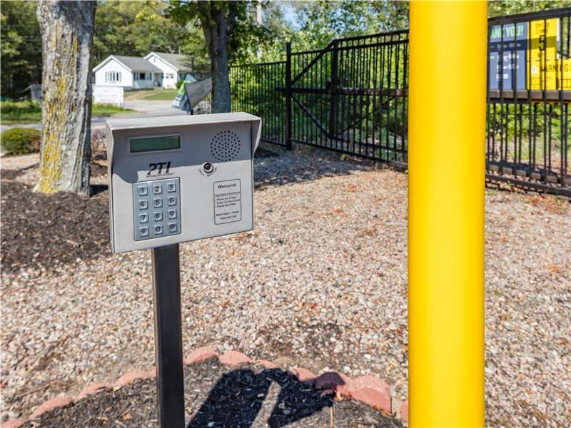25×10 Self Storage Unit in Hudson, MA 565 Main St Hudson, Massachusetts 2