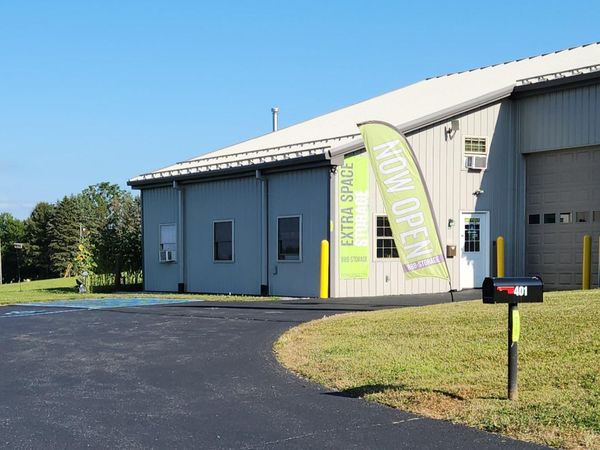 Extra Space Storage facility at 401 W Kings Hwy - Coatesville, PA