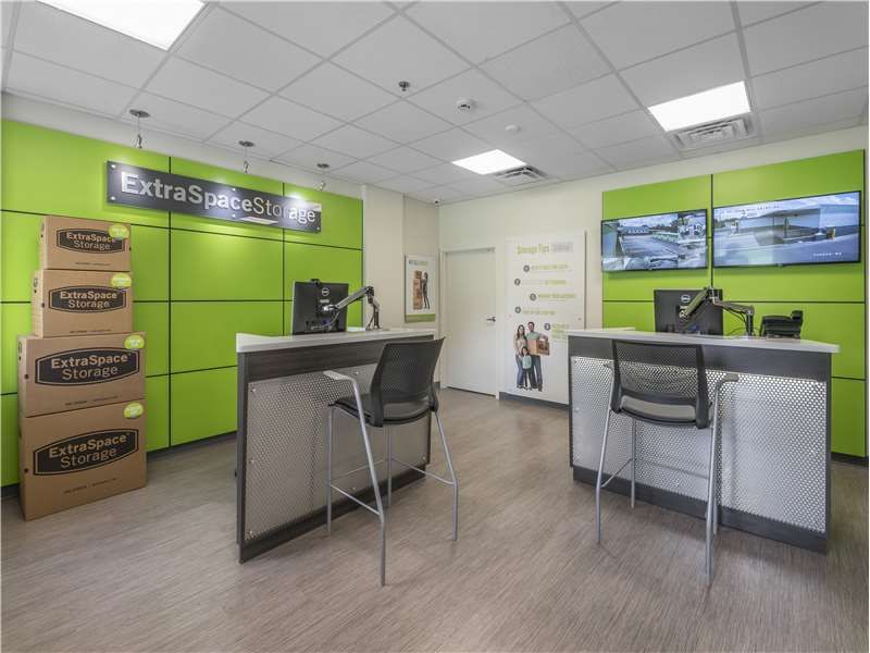 10×5 Self Storage Unit in Greenville, SC 1201 Laurens Rd Greenville, South Carolina 3