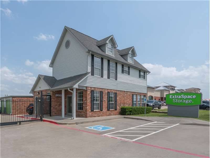Extra Space Storage  2750 N Hwy 360 in Grand Prairie, TX