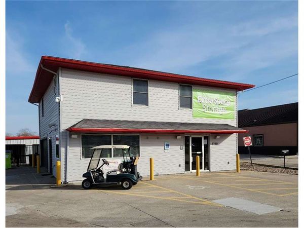 Extra Space Storage facility at 1710 N Cunningham Ave - Urbana, IL