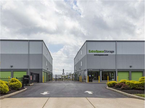 Extra Space Storage facility at 3200 NJ-37 - Toms River, NJ