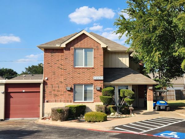 Extra Space Storage facility at 6050 Granbury Rd - Fort Worth, TX