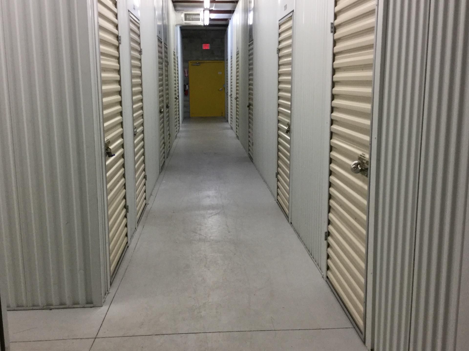 Extra Space Storage  4400 Solomon Blvd in Fort Myers, FL