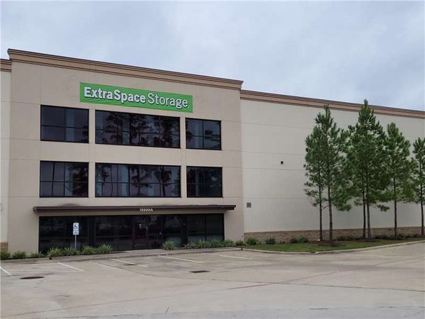 Extra Space Storage facility at 15500 Vintage Preserve Pkwy - Houston, TX