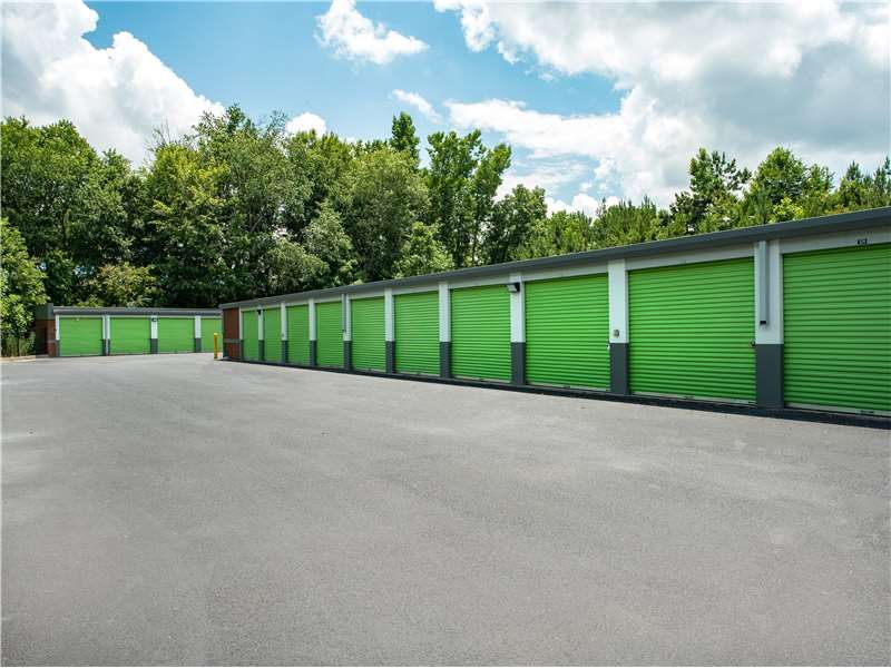 Extra Space Storage  3720 Tramore Pointe Pkwy in Powder Springs, GA
