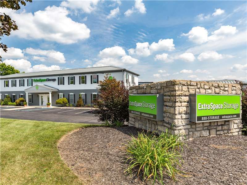 Extra Space Storage  4616 Kenny Rd in Columbus, OH