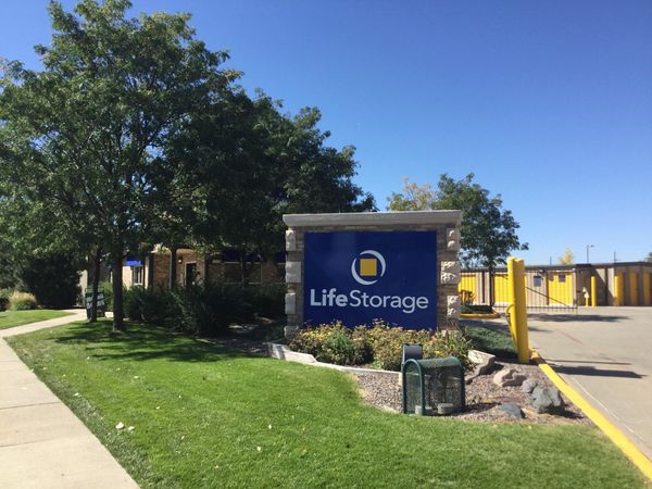 Life Storage facility on 7605 W Arizona Ave - Lakewood, CO