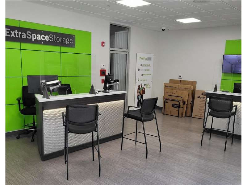5×5 Self Storage Unit in San Jose, CA 720 N 10th St San Jose, California 3