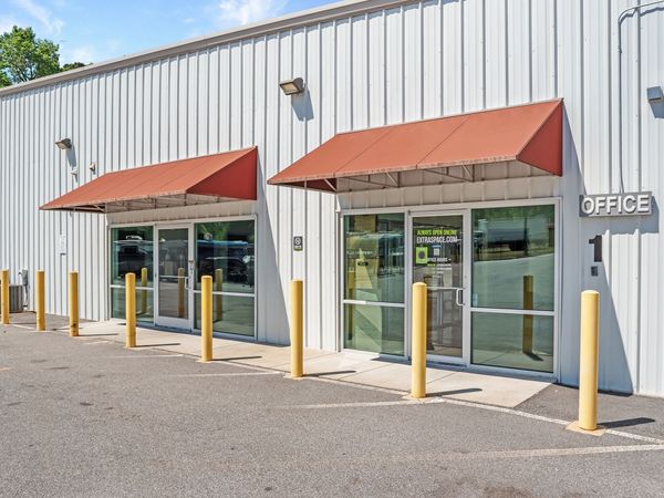 Extra Space Storage facility at 7905 Highway 85 - Riverdale, GA