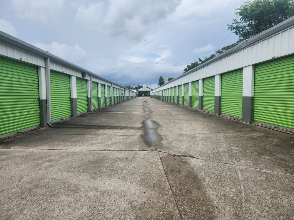 Extra Space Storage  250 S Dowlen Rd in Beaumont, TX