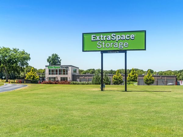Extra Space Storage facility at 112 McCullugh Rd - Boiling Springs, SC