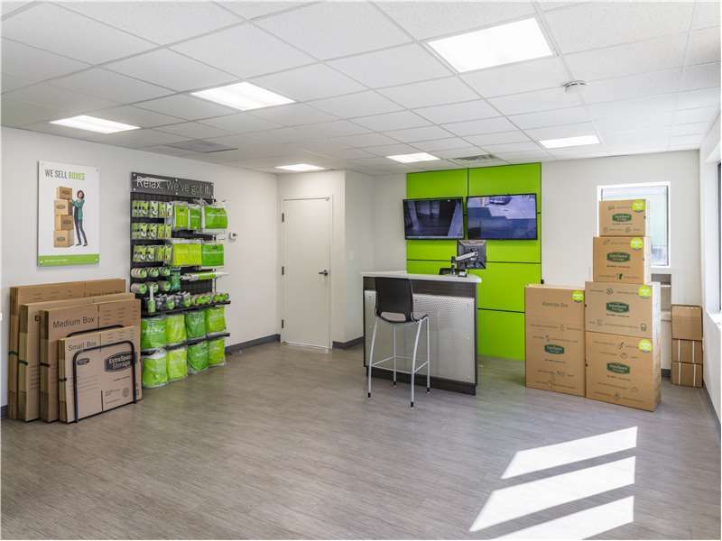 5×5 Self Storage Unit in Everett, MA 329 2nd St Everett, Massachusetts 3