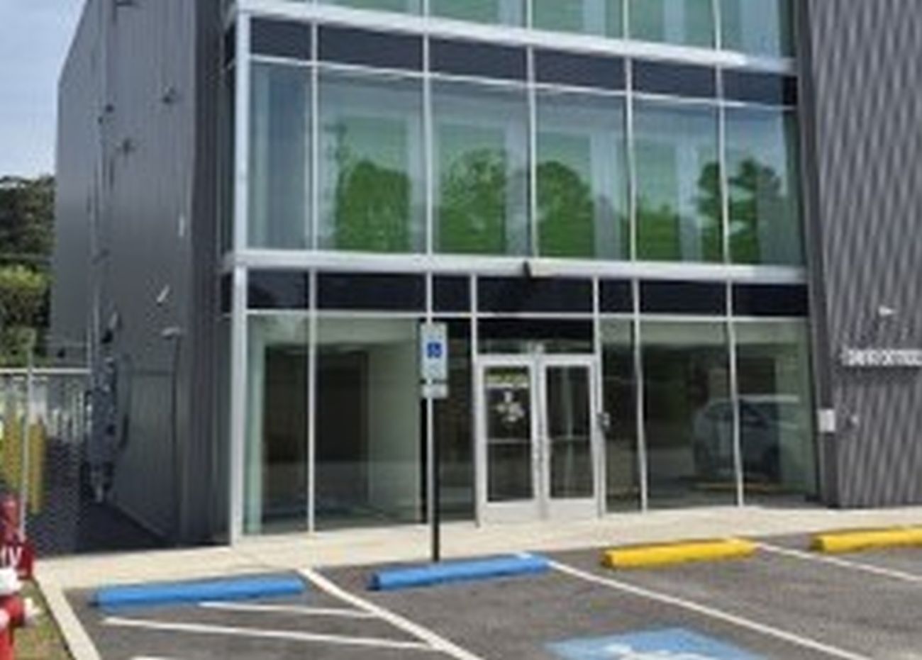 10×20 Self Storage Unit in Newport News, VA 473 J Clyde Morris Blvd Newport News, Virginia