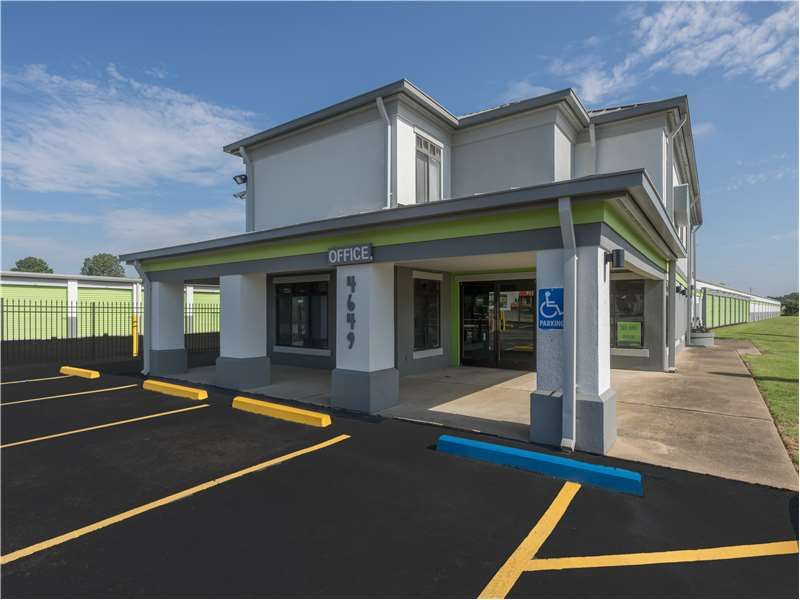 Extra Space Storage  4649 Kirby Pkwy in Memphis, TN