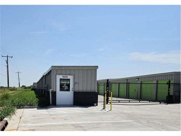 Extra Space Storage facility at 14315 S Portland Ave - Edmond, OK