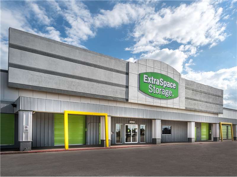 Extra Space Storage  1402 Spencer Hwy in Pasadena, TX