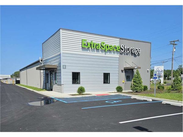 Extra Space Storage facility at 6679 Black Horse Pike - Egg Harbor Township, NJ