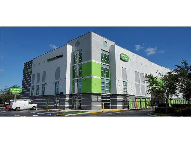 20×10 Garage in Miami Gardens, FL