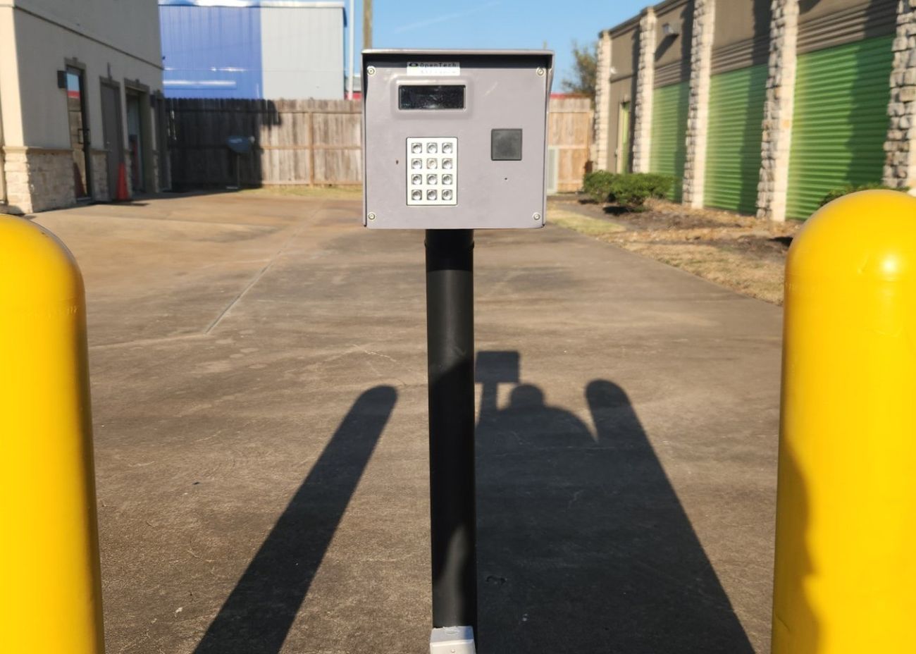 20×10 Self Storage Unit in Spring, TX 8625 Spring Cypress Rd Spring, Texas 2