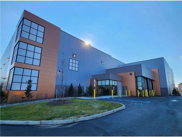 Extra Space Storage facility at 650 New York Ave - Trenton, NJ