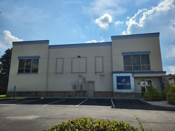 Extra Space Storage facility at 597 Central Dr - Virginia Beach, VA