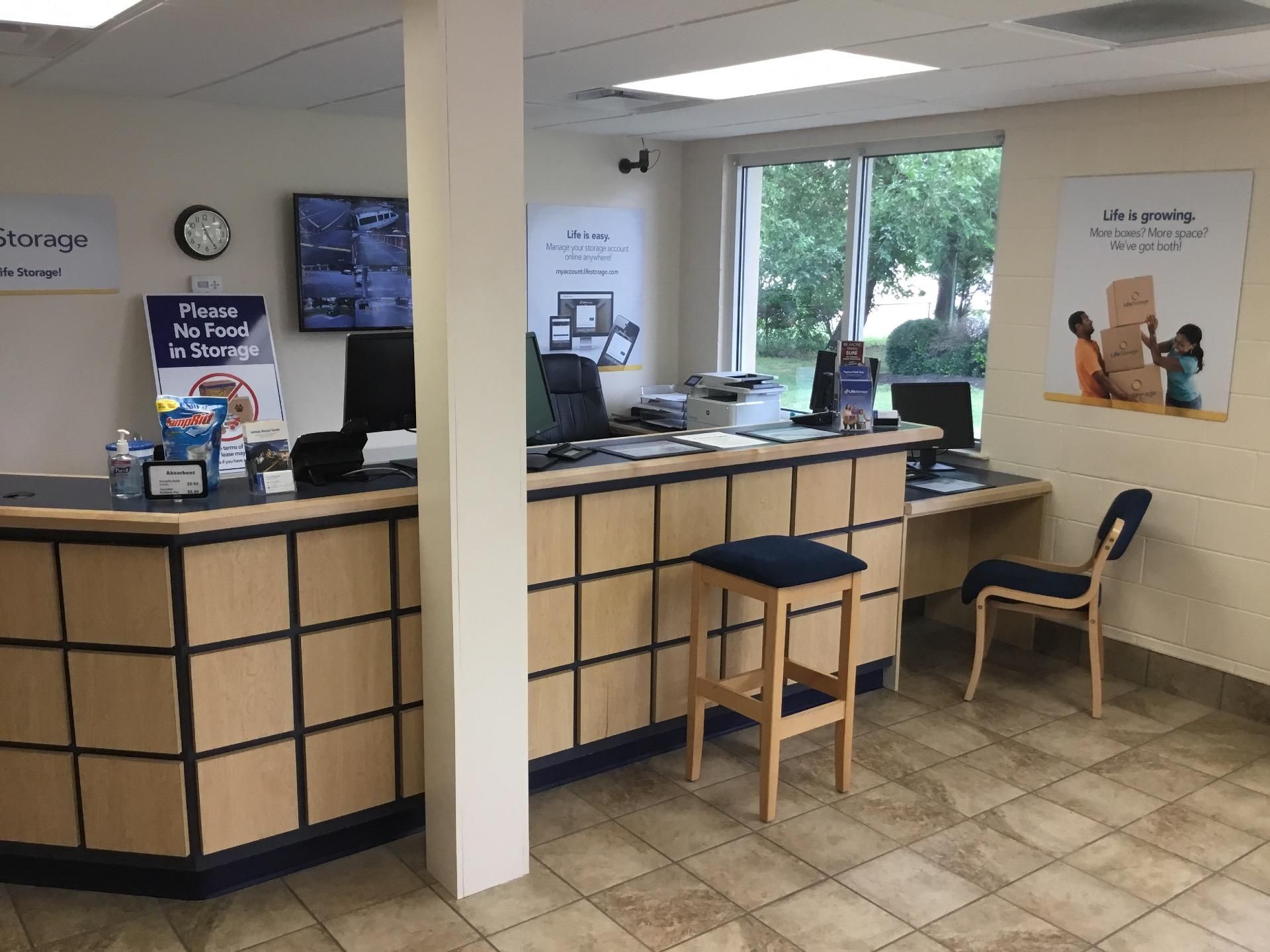 5×5 Self Storage Unit in Chesapeake, VA 1907 Campostella Rd Chesapeake, Virginia 3